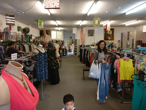 Vinnies Knick Knack Store